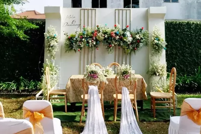 engagement venue at dalem joglo